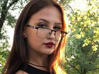 TiffaneyHews
