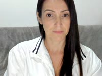 Hi I am a single mom looking for some fun. What about you?