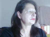 I am a hot and sensual mature lady always in the mood to have fun with you on cam