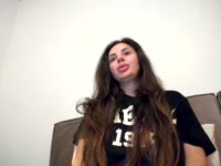 im sensitive and pretty and great sense of humour ,friendly,interesting personality  ...i like wear sexy clothes all time,high heels