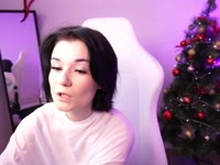 Hi! I’m someone who loves light, warmth, and genuine conversations. I adore the feeling of freedom, beautiful aesthetics, and those moments when you can just be yourself. I enjoy experimenting with looks, creating moods, and sharing energy through the frame.