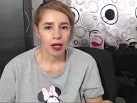 I love playing with my tits, my pussy and my ass, are a horny woman