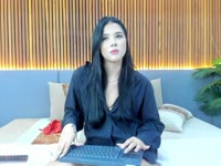 I am an outgoing, creative and passionate woman to connect with people from different parts of the world. I love to share fun and authentic moments, either through deep conversations, spontaneous laughs or simply enjoying the virtual company.