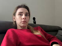 Hey, ich liebe alle möglichen Herausforderungen mit meinem Partner und wenn er arbeitet, möchte er mit jemandem spielen, also bin ich den ganzen Tag rund um die Uhr für euch da
