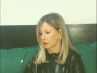 im an opened mind  woman, i like to try  new things, im creative, i like having a good moment, i like being  pleased