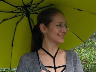 nude webcam MayDavidge