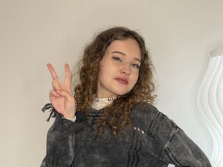hot cam girl spreading pussy SherikaMantony