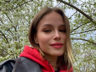 fingering girl webcam picture VeronaBrucker