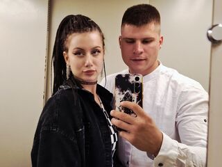 camgirl giving blowjob NadiNicolas