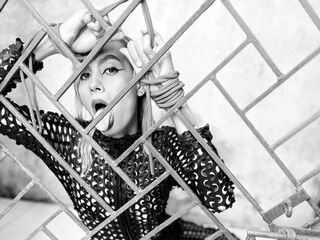 cam girl bdsm sex webcam show FiorellaWhite