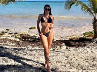 topless webcam girl AlahiaRussel