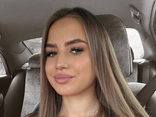 camwhore masturbating with dildo AliceCire