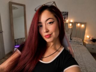 cam girl masturbating with sextoy AmaraFerrert