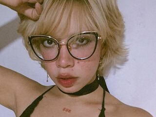 adult cam show AmelieMari