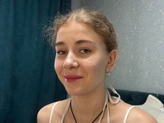 camgirl AnnaMartt
