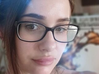cam girl playing with vibrator AnnaliseLee