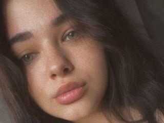 camwhore masturbating with dildo AnnetteNelson