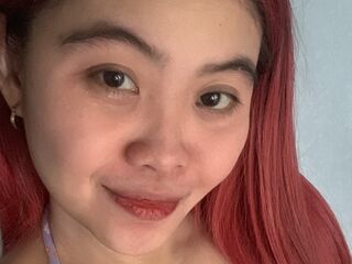 topless cam girl ArianneSwan