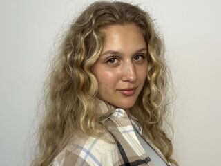 cam girl masturbating BobbieLampros