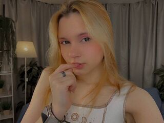 fingering girl chatroom BrittGreenhouse