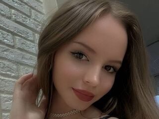 masturbating webcam girl BrittHamm