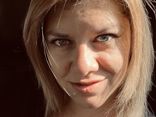 adult video chat room BunnyAlice