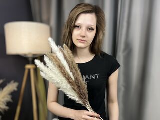 webcam babe chatroom CateEmbury