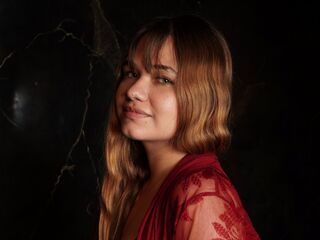 chatrubate cam girl CharlotBlonde