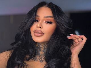 naughty camgirl masturbating with dildo CherrieMadisson