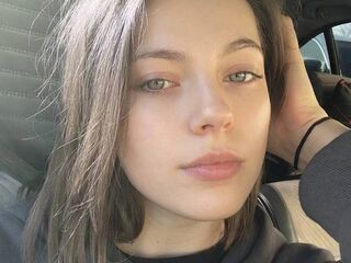 naked cam girl fingering pussy ClarettaZinno