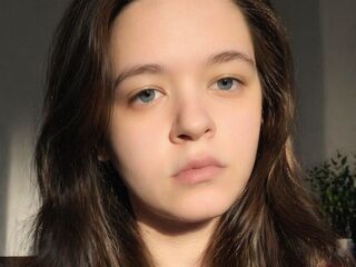 girl sex chat room CorneliaAdling