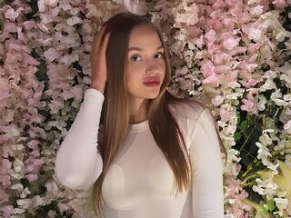 camwhore masturbating with vibrator DinaDeRose