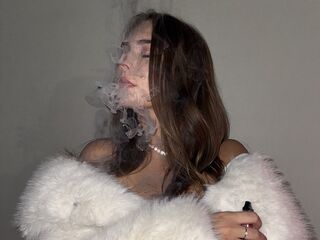 live chatroom DinaMiler