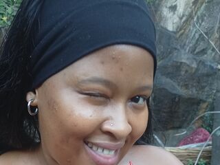 chat room webcam photo DoraPhillips