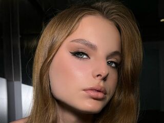 hot web cam show DoraWilliams