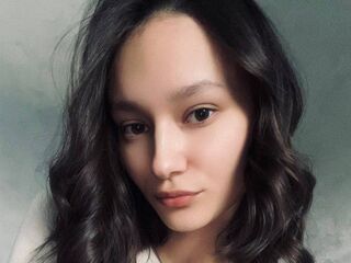 naked girl with webcam masturbating with vibrator ElianaAdelizzi