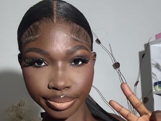 mastubating web cam girl ElieMartins
