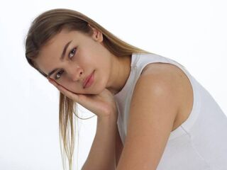 hot cam girl masturbating with dildo ElizSautner