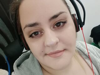 free webcam chat room ElizaCarrera