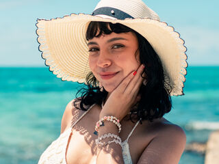 liveshow ElizabethThaylor