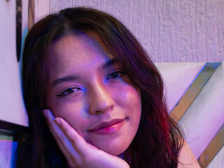 free live chat EllieCutter