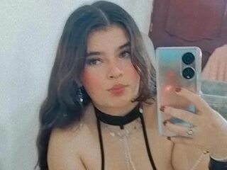 camwhore shaved pussy EmilyEvanzz