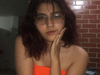 free live cam chat EmilyRoar