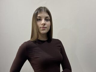 cam girl masturbating with dildo EraScheuren