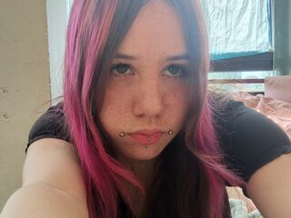 naughty cam girl fingering pussy GenesisLogins
