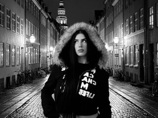 camslut naked HazelHayese