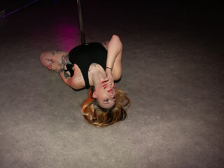 striptease IceAurora