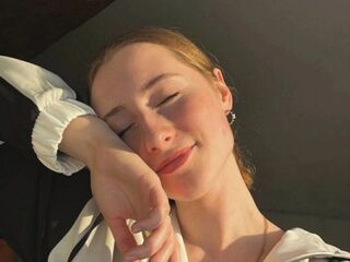 nude webcamgirl pic IrmaWoods