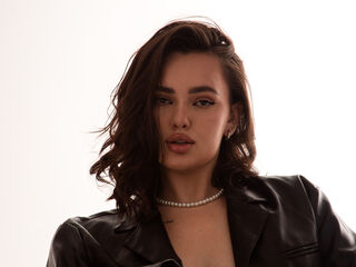 adultcam JenniferLouns