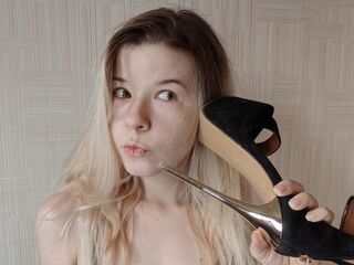 fingering JessyDough